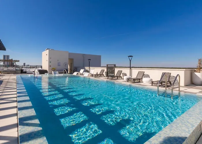 Holiday home Spectacular 5 Bedroom Luxury With Rooftop Pool Right On The Beach, Next To The Hangout!
