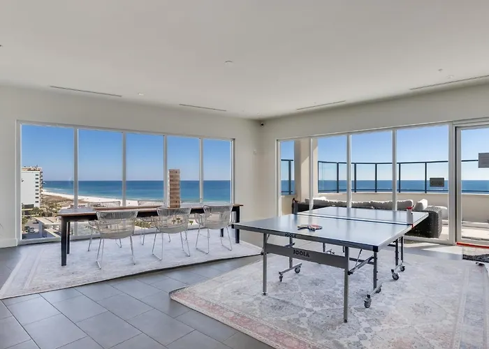 Holiday home Spectacular 5 Bedroom Luxury With Rooftop Pool Right On The Beach, Next To The Hangout! Gulf Shores