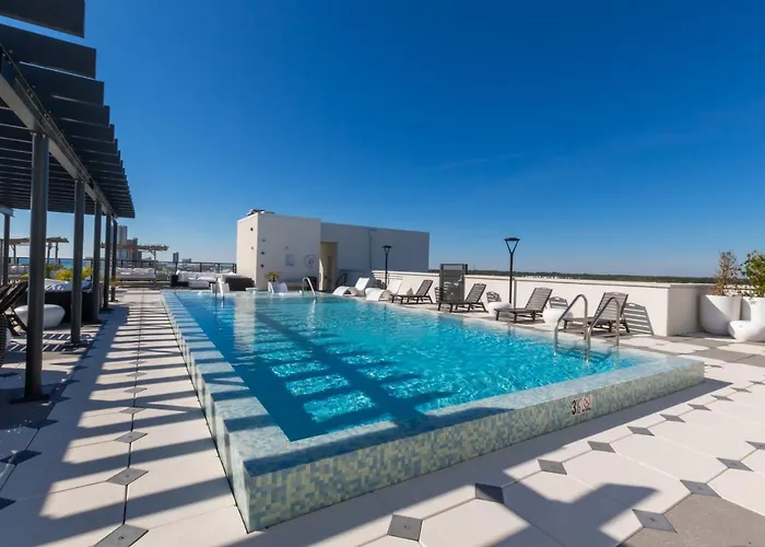 Holiday home Spectacular 5 Bedroom Luxury With Rooftop Pool Right On The Beach, Next To The Hangout! Gulf Shores