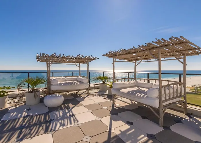 Holiday home Spectacular 5 Bedroom Luxury With Rooftop Pool Right On The Beach, Next To The Hangout! *